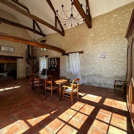 D'exception A Lesigny: Charme Et Confort Pour 8 Personnes - Fr-1-541-193 Nyaraló