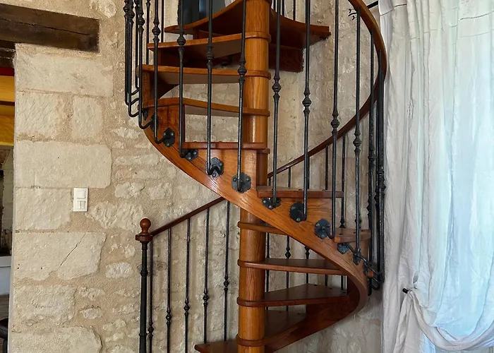 D'exception A Lesigny: Charme Et Confort Pour 8 Personnes - Fr-1-541-193