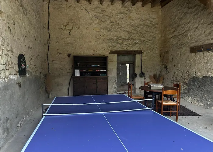 D'exception A Lesigny: Charme Et Confort Pour 8 Personnes - Fr-1-541-193 * Lésigny